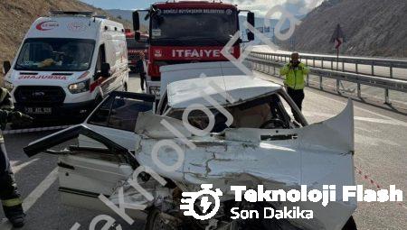 Denizli’de Feci Kaza: Kamyona Ok Gibi Saplanan Otomobilde Can Pazarı